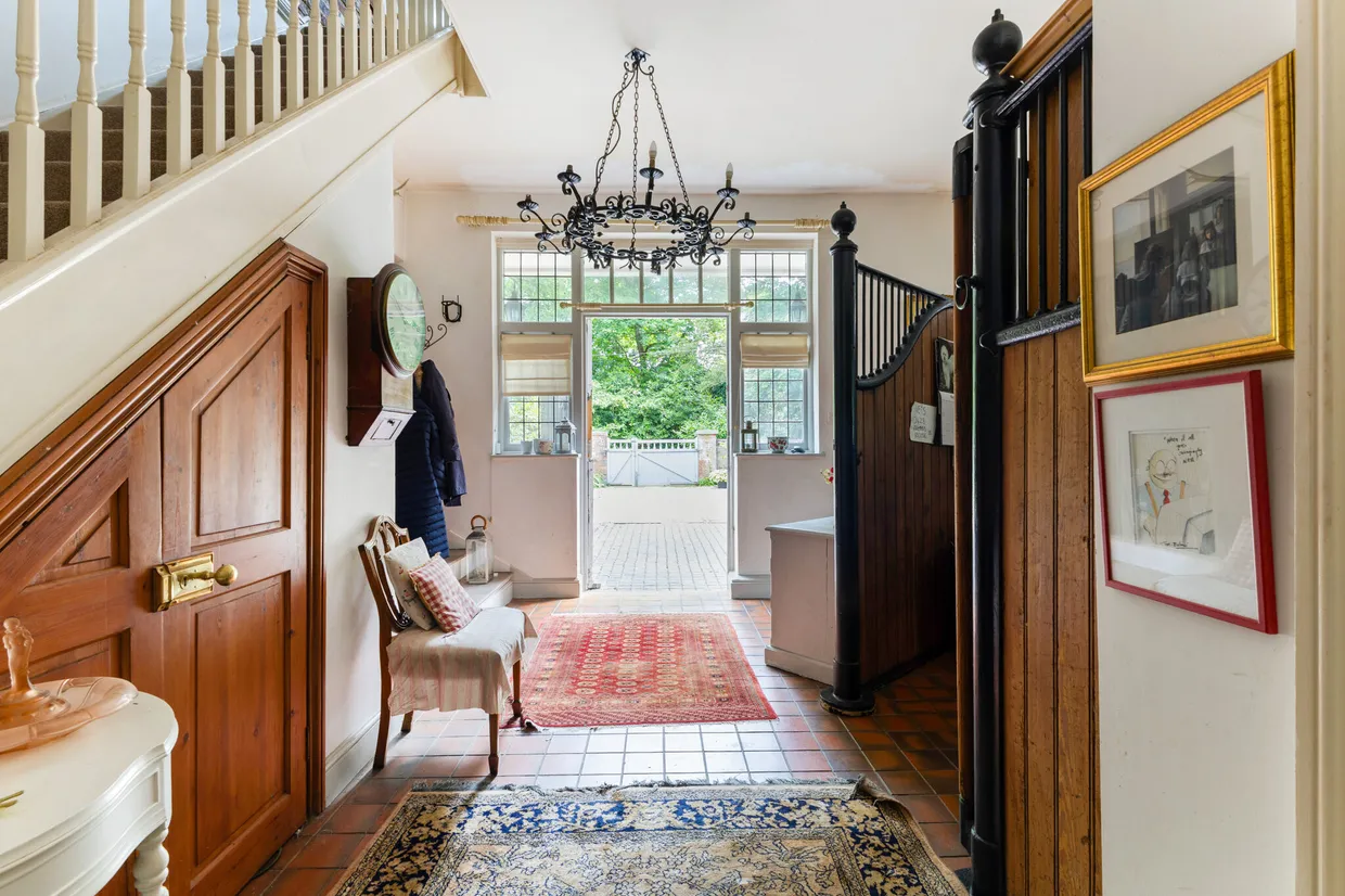 Rodgate Lane, Haslemere, GU27 photo 7