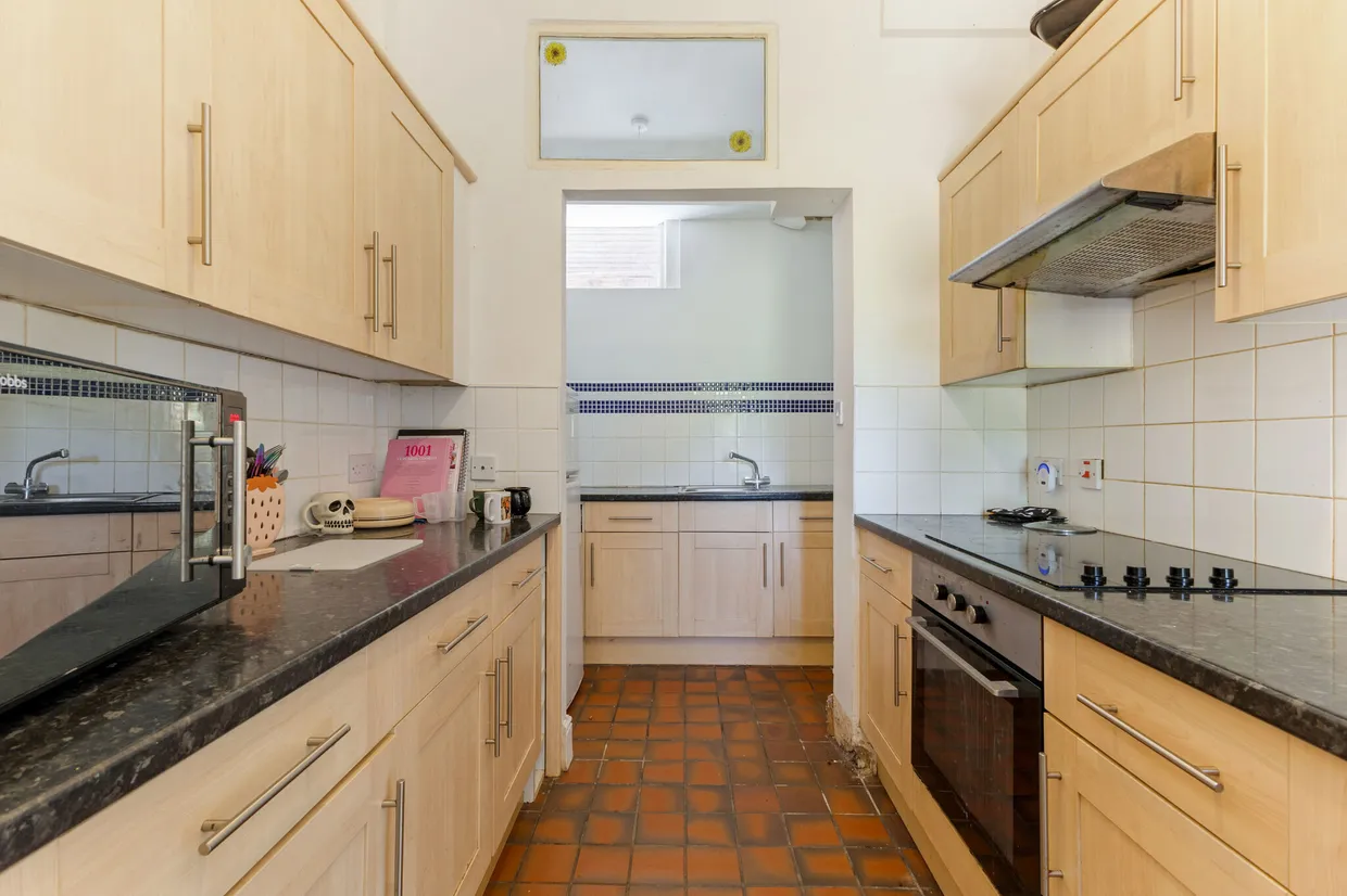Rodgate Lane, Haslemere, GU27 photo 15