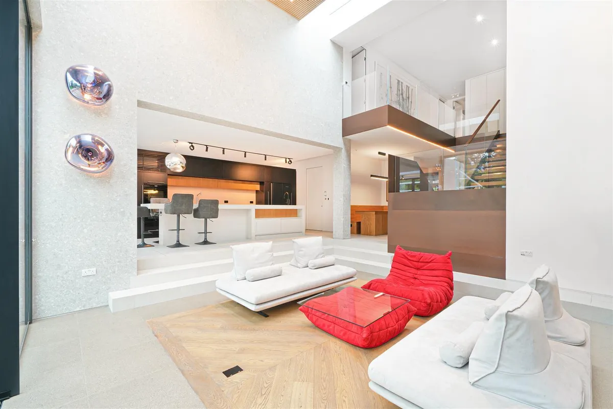 Brondesbury Park, London, NW2