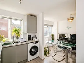 Ormonde Way, Shoreham-By-Sea thumb 3