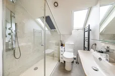 Robertson Street, London, SW8 photo 6
