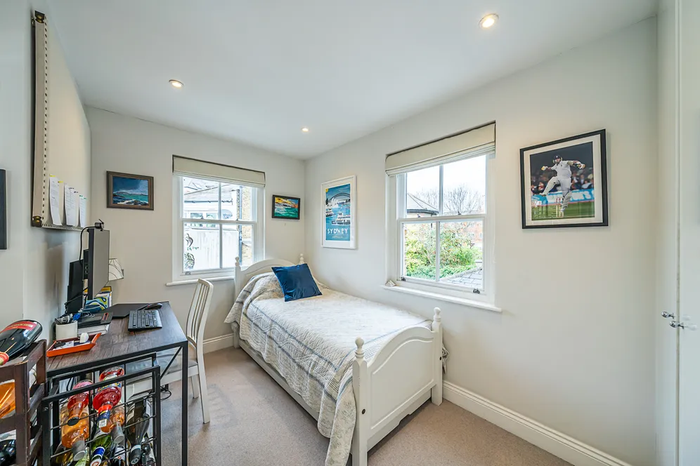 Robertson Street, London, SW8 photo 7