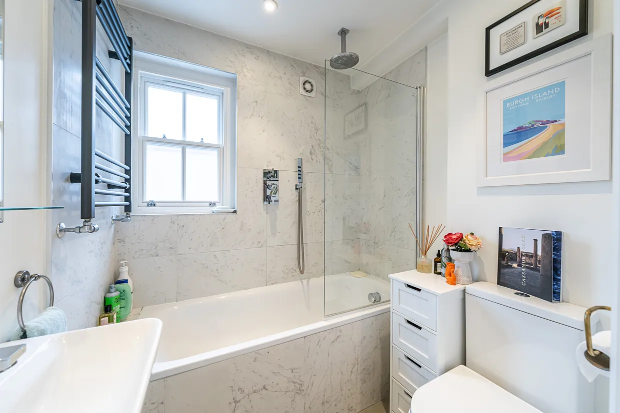 Robertson Street, London, SW8 photo 18