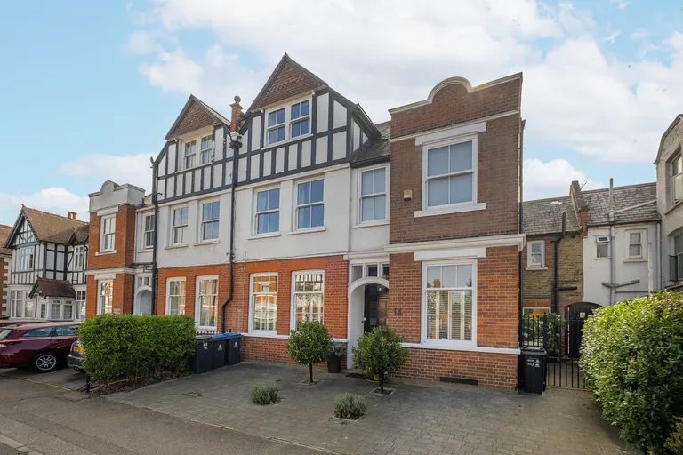 Lingfield Avenue, Kingston Upon Thames, KT1