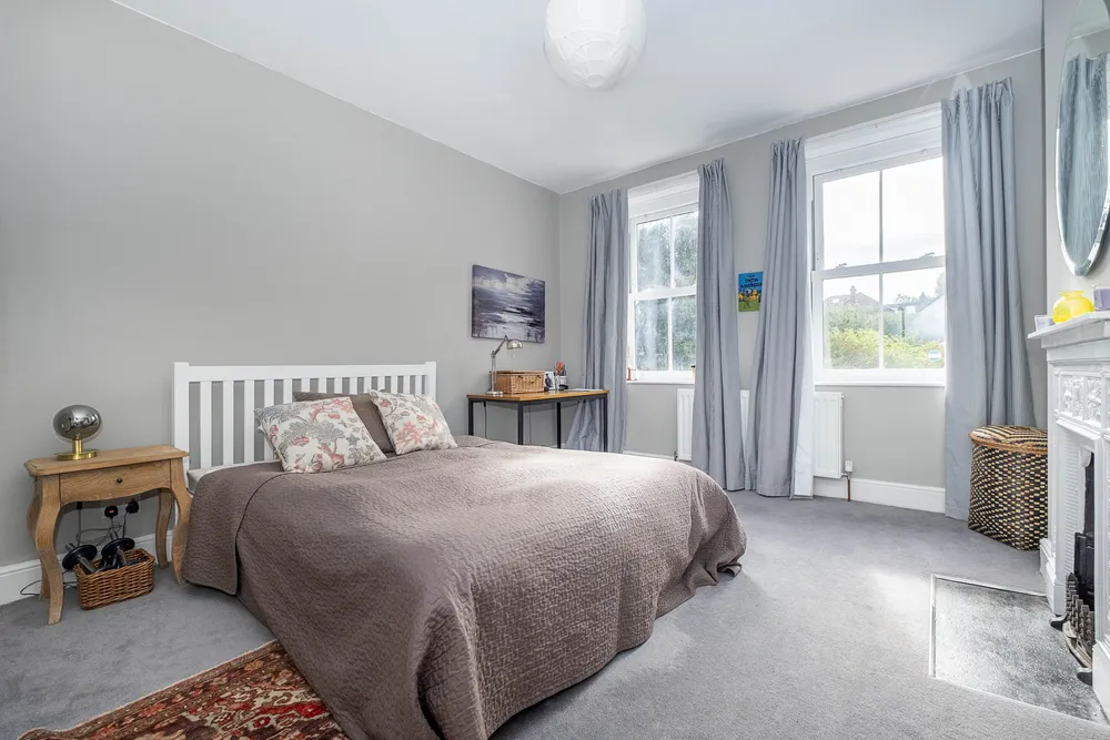 Lingfield Avenue, Kingston Upon Thames, KT1