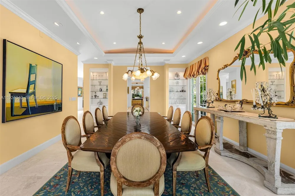 3460 S Moorings Way, Miami, FL 33133