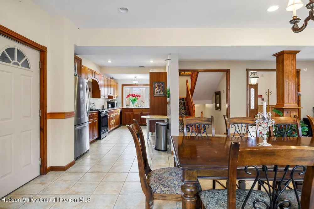 404 Winter Clove Rd, Round Top, NY 12473