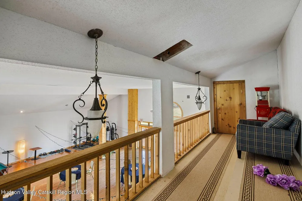 404 Winter Clove Rd, Round Top, NY 12473