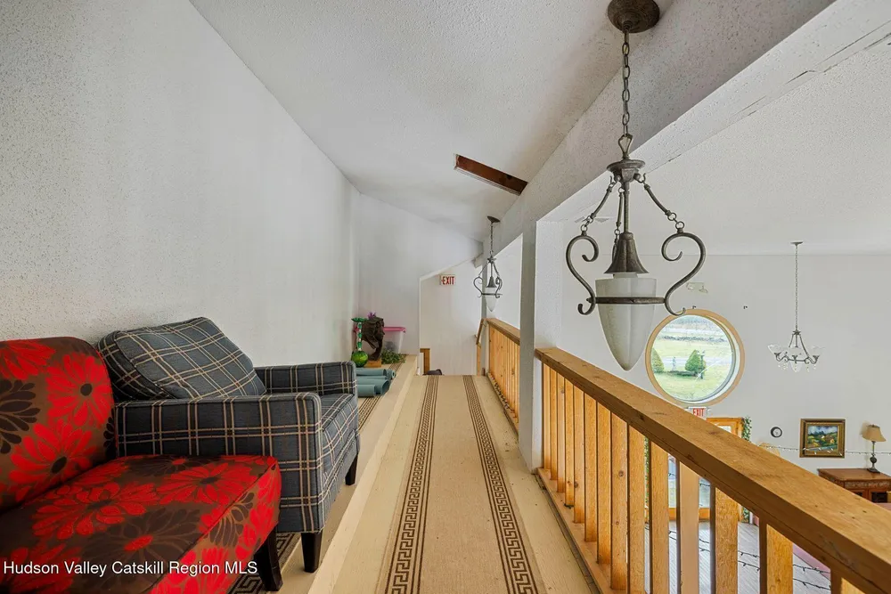 404 Winter Clove Rd, Round Top, NY 12473