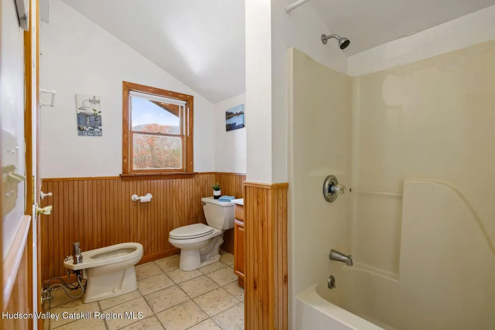 404 Winter Clove Rd, Round Top, NY 12473