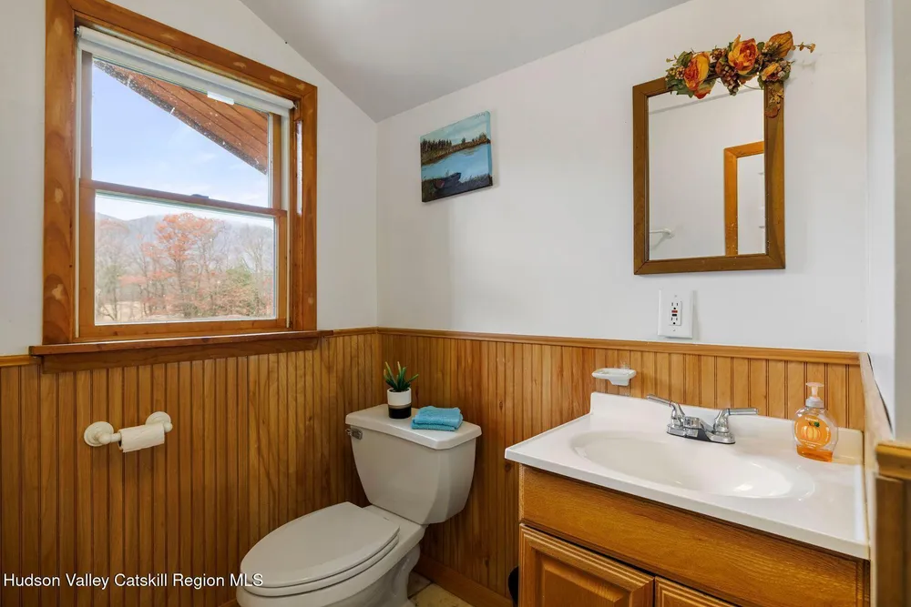 404 Winter Clove Rd, Round Top, NY 12473