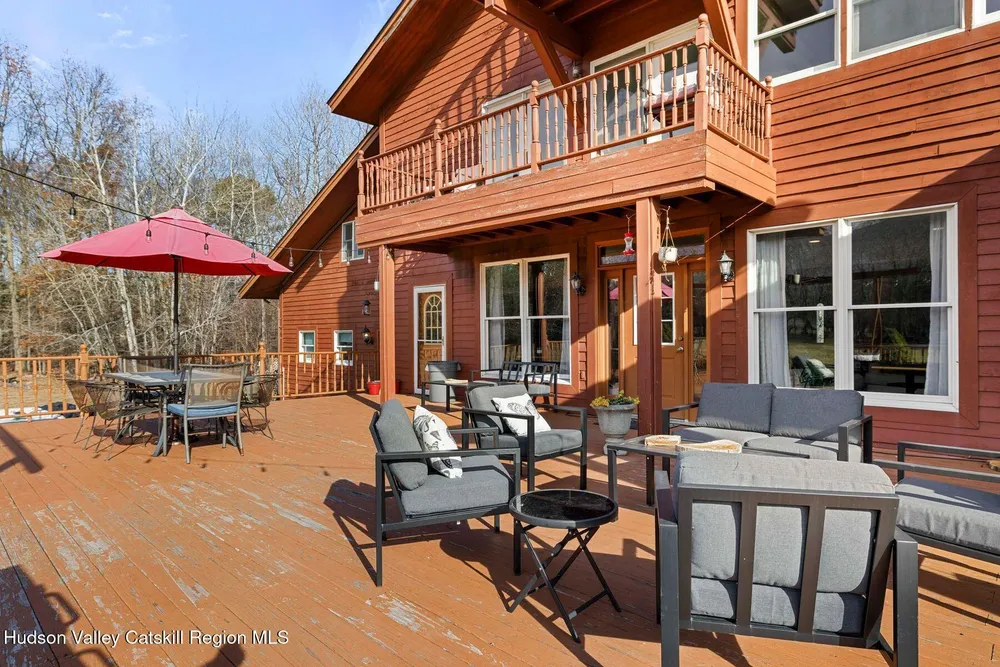 404 Winter Clove Rd, Round Top, NY 12473