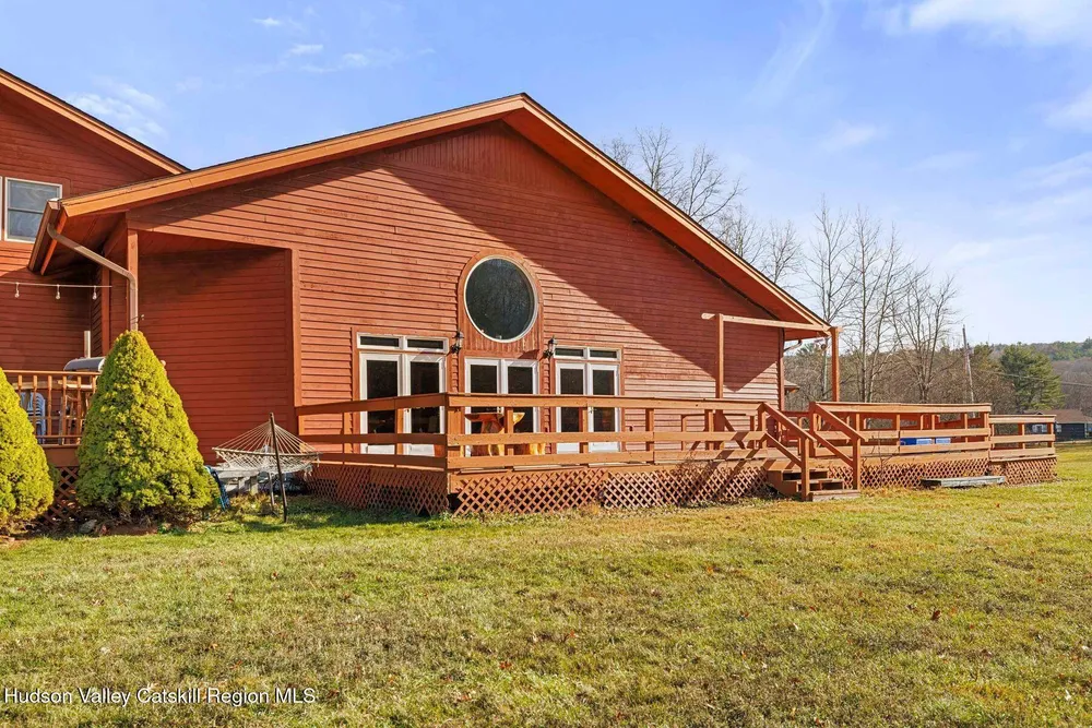 404 Winter Clove Rd, Round Top, NY 12473
