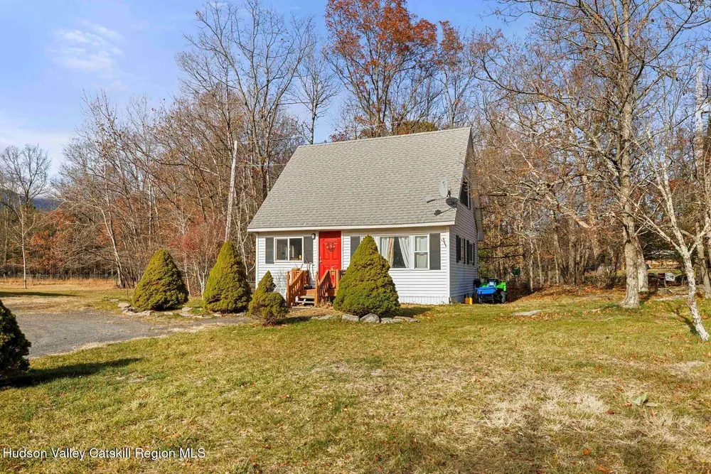 404 Winter Clove Rd, Round Top, NY 12473