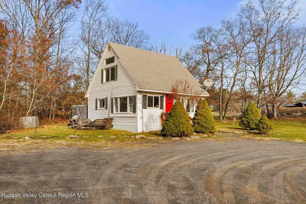 404 Winter Clove Rd, Round Top, NY 12473