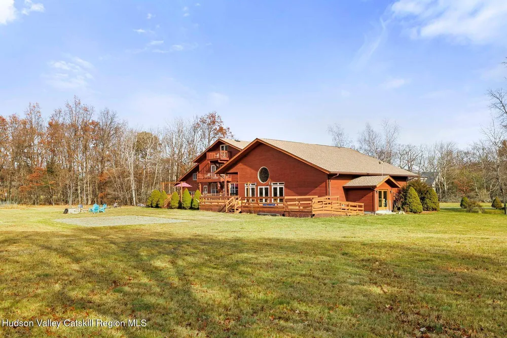 404 Winter Clove Rd, Round Top, NY 12473