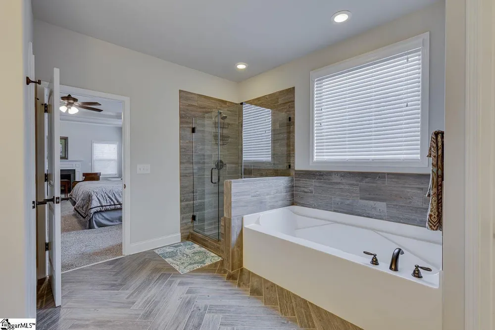 156 Grassy Meadow Dr, Travelers Rest, SC 29690
