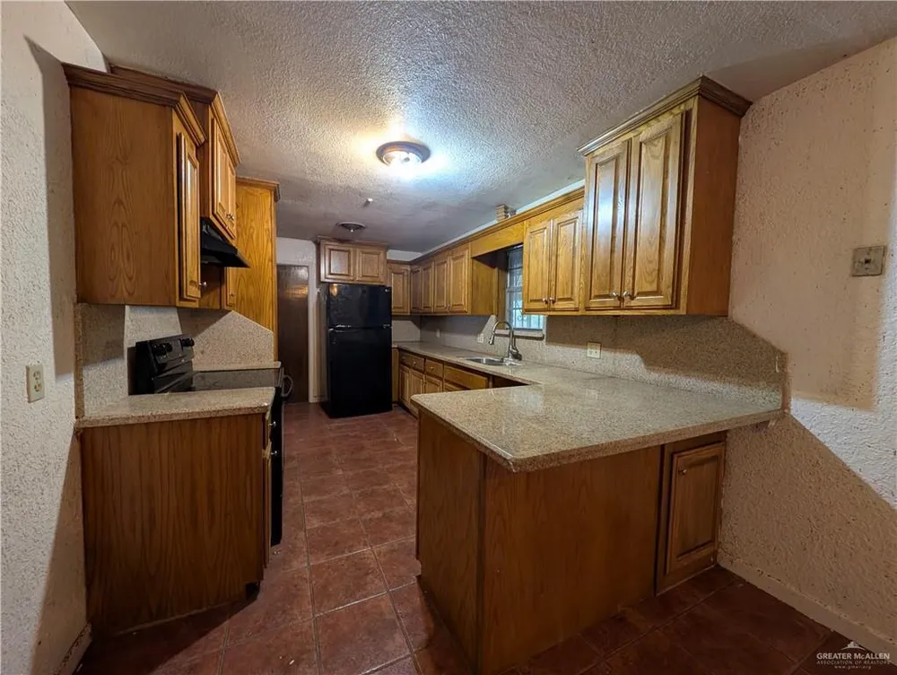 2012 Spring Glen St, Mission, TX 78572