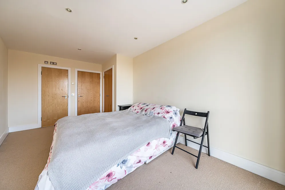 High Street, Ealing, W5 photo 6