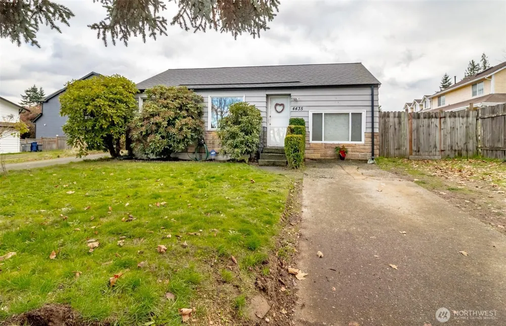 4435 S 144th St, Tukwila, WA 98168