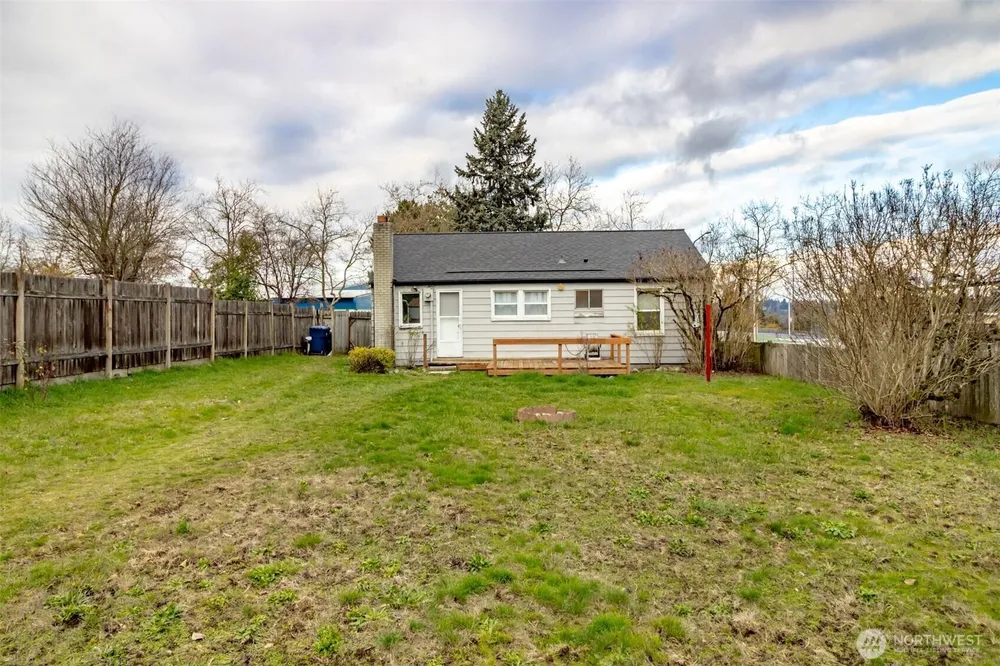 4435 S 144th St, Tukwila, WA 98168