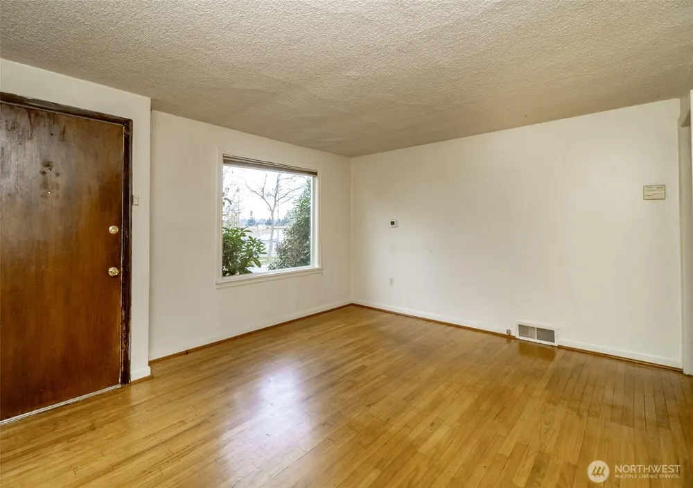 4435 S 144th St, Tukwila, WA 98168