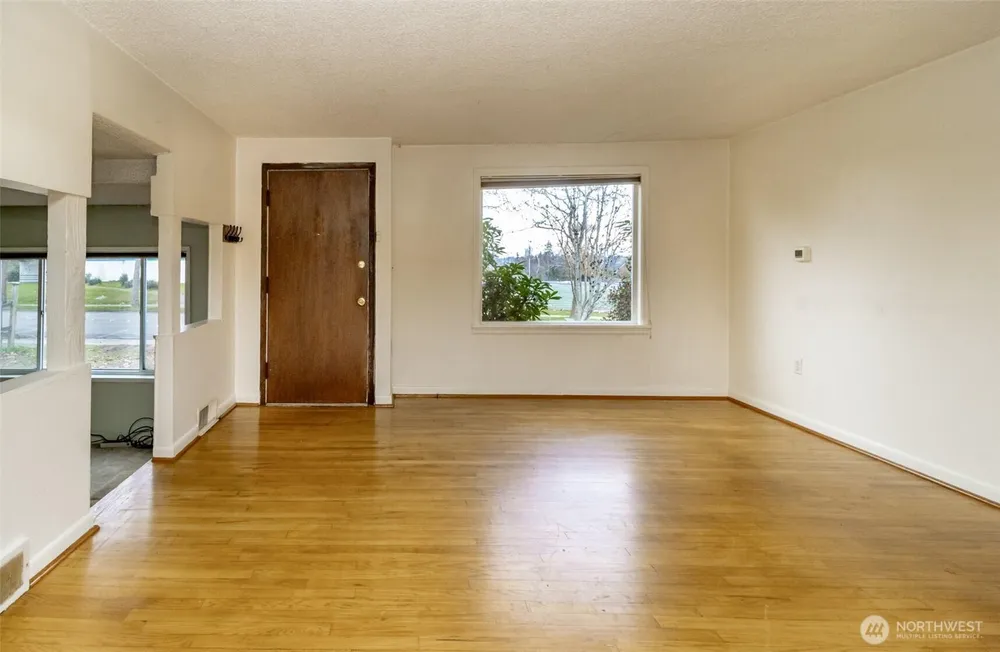 4435 S 144th St, Tukwila, WA 98168