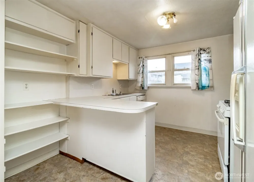 4435 S 144th St, Tukwila, WA 98168
