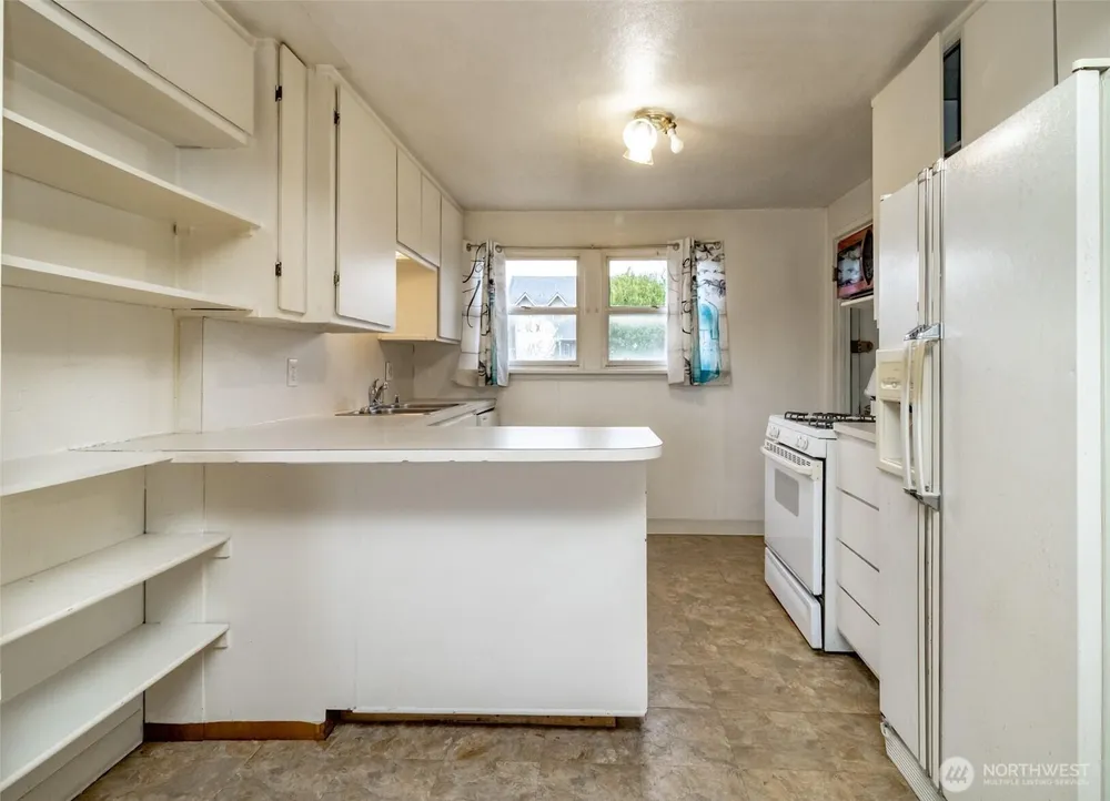4435 S 144th St, Tukwila, WA 98168