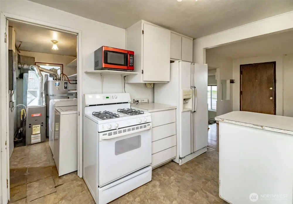 4435 S 144th St, Tukwila, WA 98168