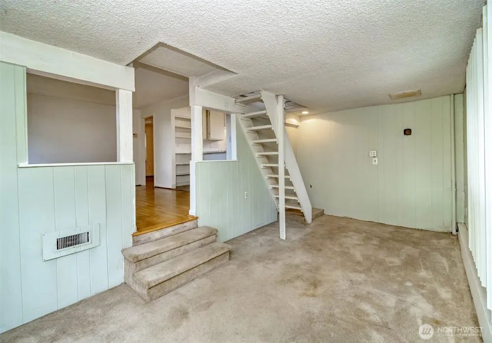 4435 S 144th St, Tukwila, WA 98168