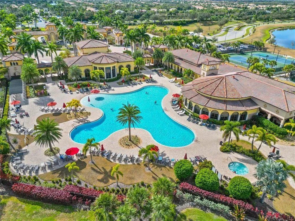 13350 Campanile Ct, Venice, FL 34293