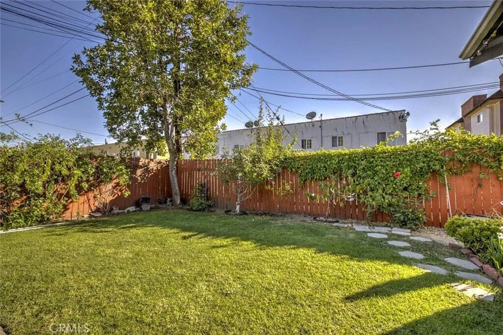 324 N Adams St, Glendale, CA 91206