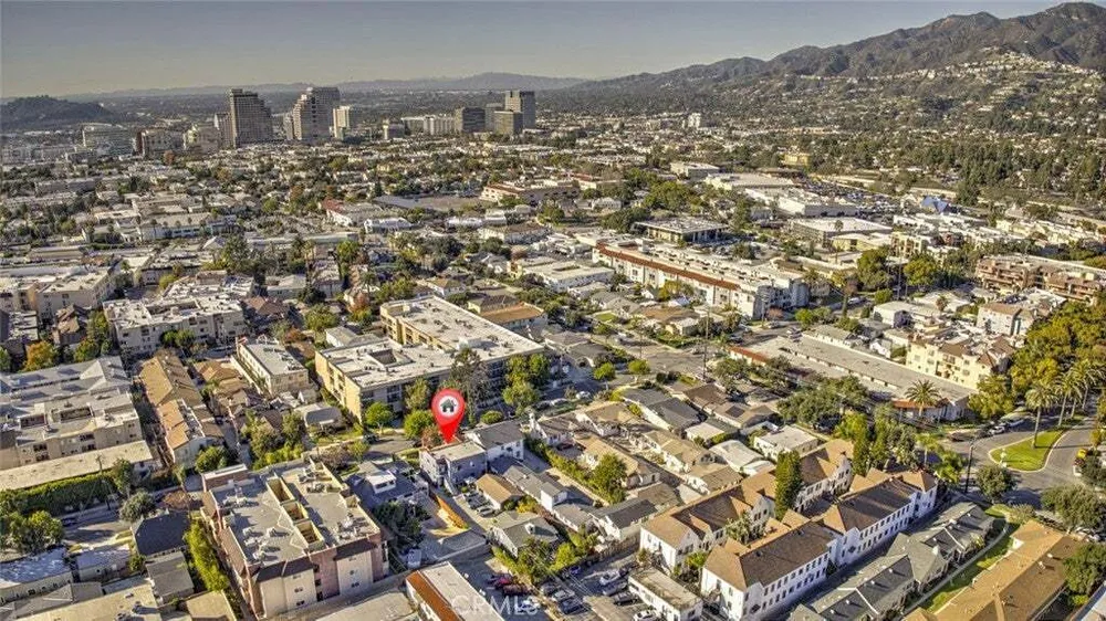 324 N Adams St, Glendale, CA 91206
