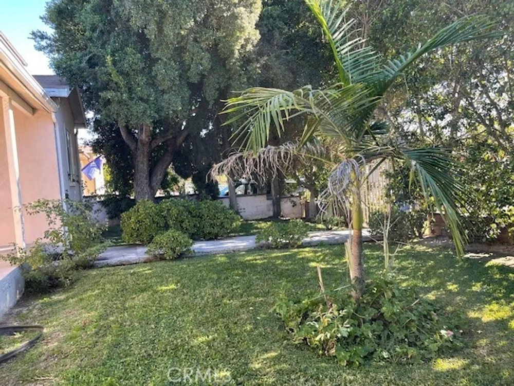 11143 Emelita St, North Hollywood, CA 91601-1308