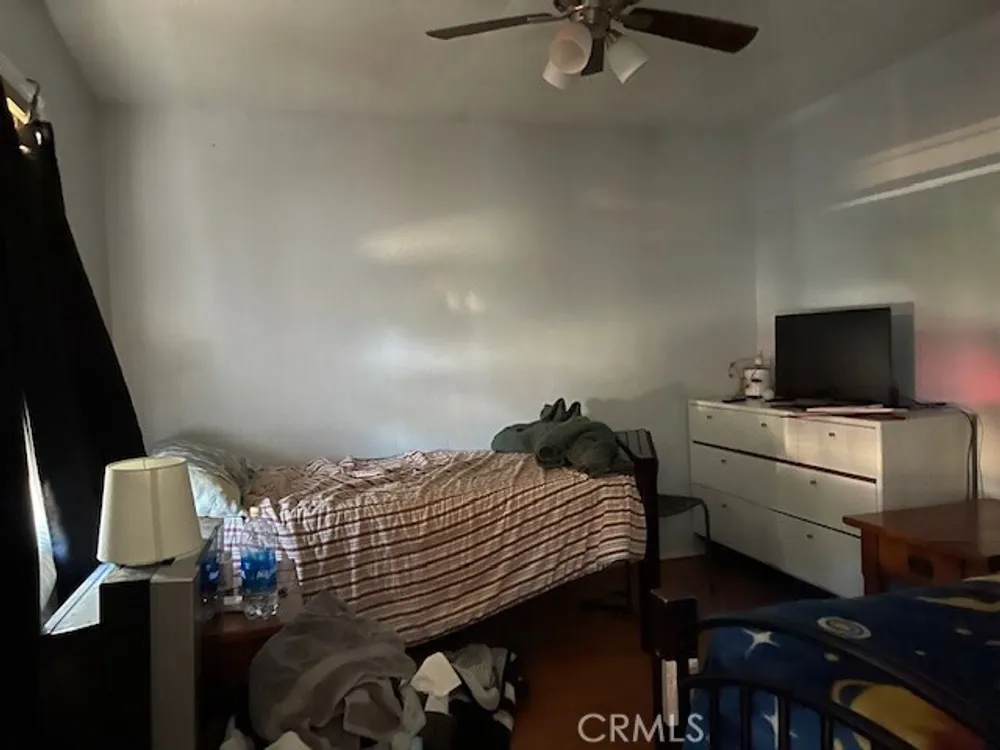 11143 Emelita St, North Hollywood, CA 91601-1308