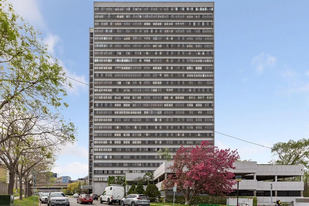 1920 S 1st St, Minneapolis, MN 55454