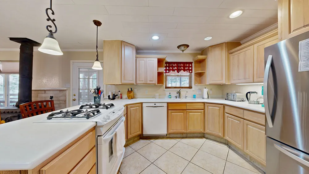 300 Eagle Creek Canyon Rd, Ruidoso, NM 88345