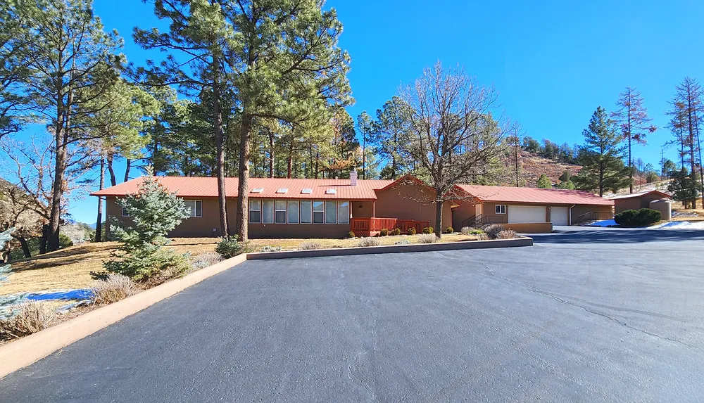 300 Eagle Creek Canyon Rd, Ruidoso, NM 88345