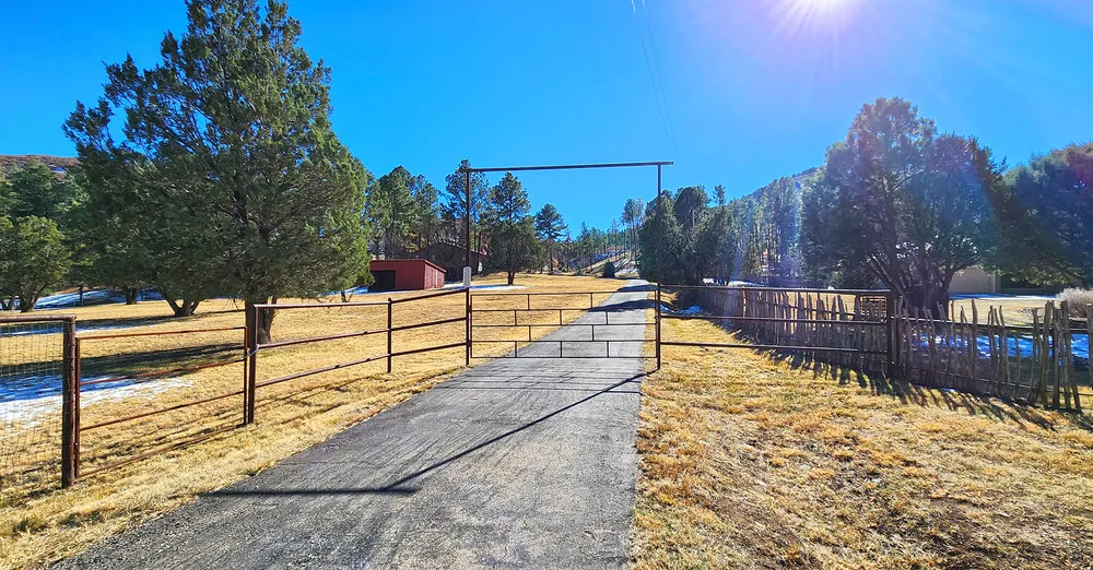 300 Eagle Creek Canyon Rd, Ruidoso, NM 88345