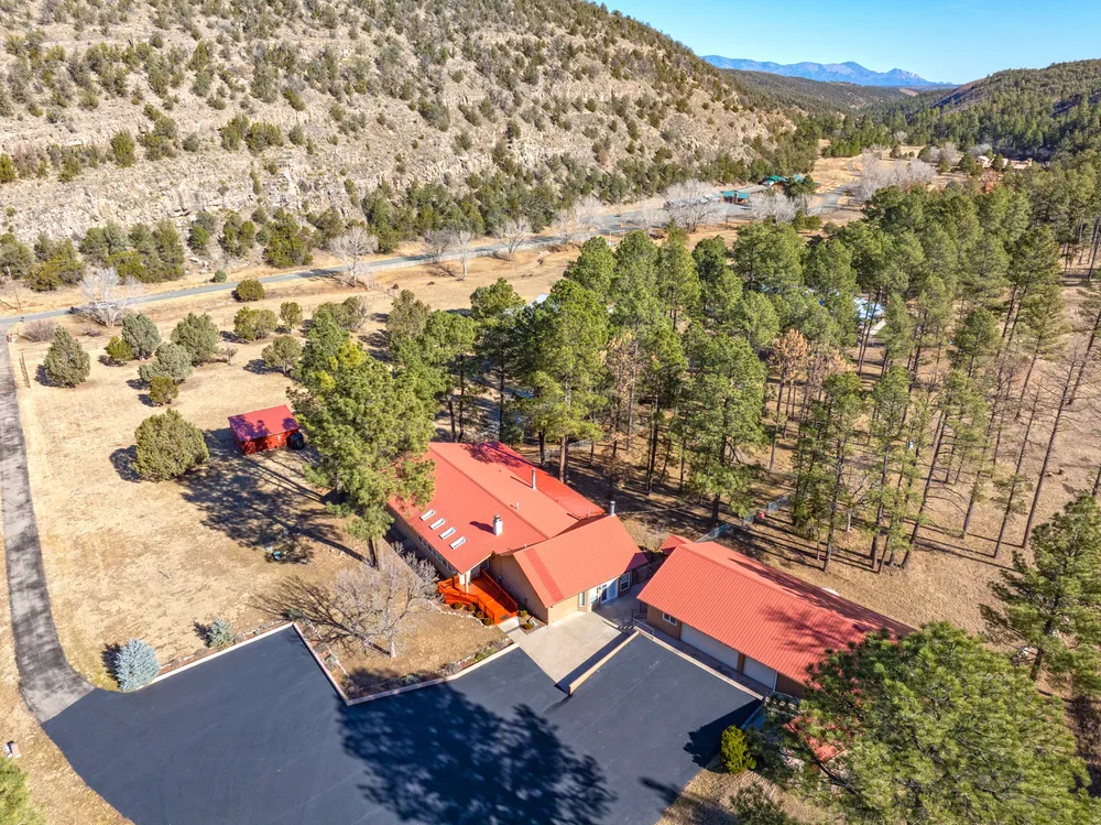 300 Eagle Creek Canyon Rd, Ruidoso, NM 88345