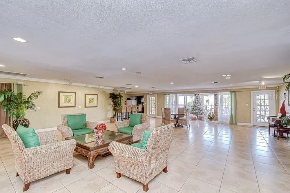 13693 Orange Sunset Dr, Tampa, FL 33618