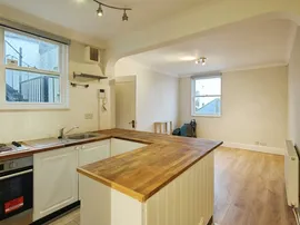 Brunswick Terrace, Hove thumb 2
