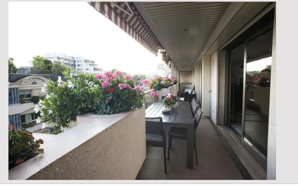 Monaco (La Rousse / Saint-Roman), 98000, Monaco