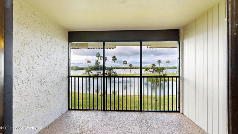 800 S Brevard Ave, Cocoa Beach, FL 32931