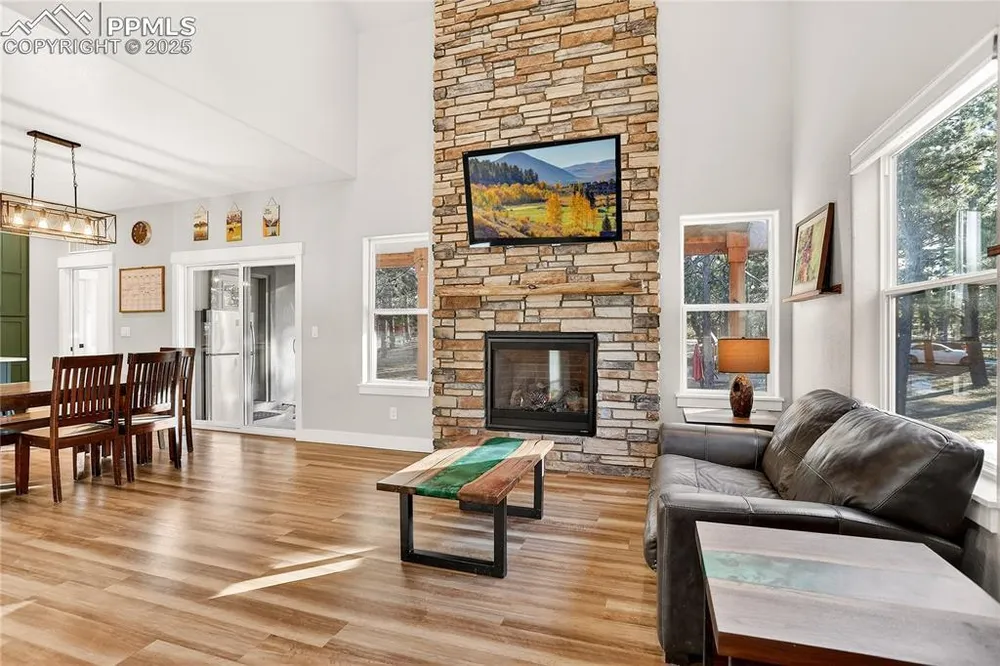 9920 Hodgen Rd, Colorado Springs, CO 80908