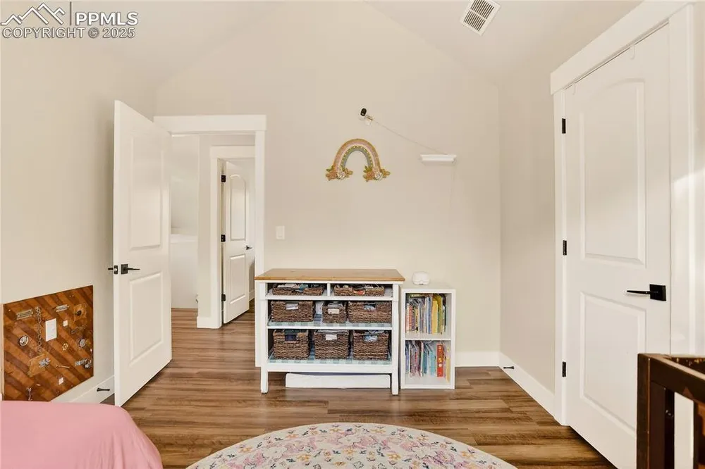 9920 Hodgen Rd, Colorado Springs, CO 80908