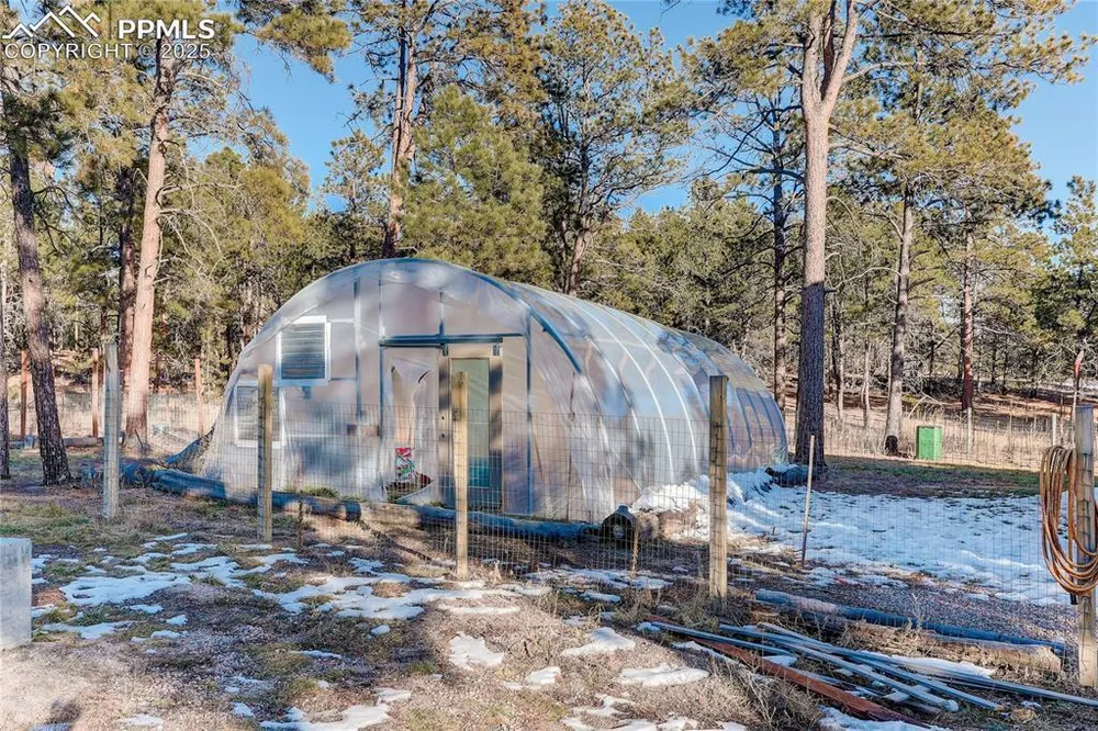9920 Hodgen Rd, Colorado Springs, CO 80908
