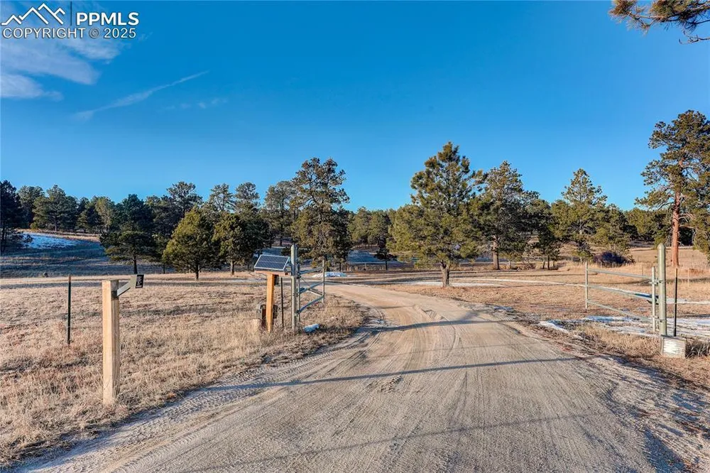 9920 Hodgen Rd, Colorado Springs, CO 80908