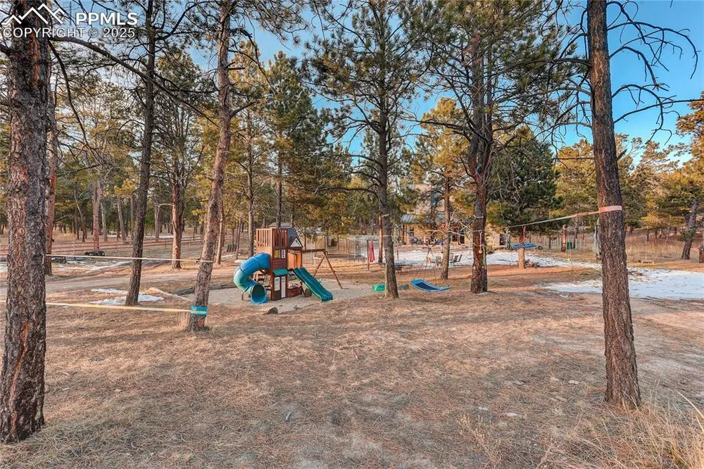 9920 Hodgen Rd, Colorado Springs, CO 80908
